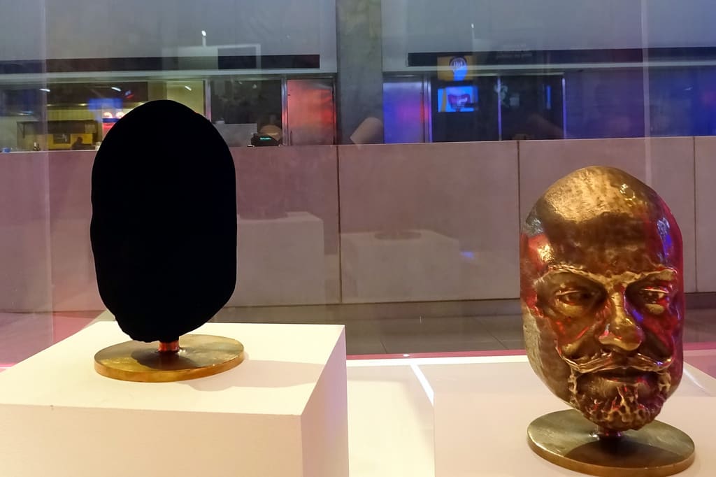 Uncovering the Mystery of Vantablack Paint