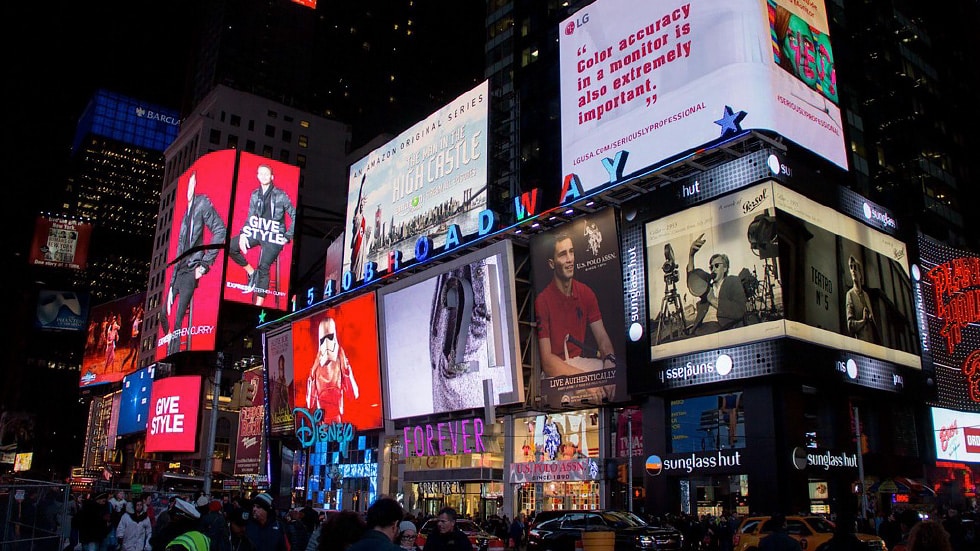 What is digital media - Times Square